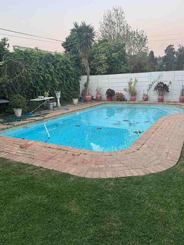 3 Bedroom Property for Sale in Hoog En Droog Western Cape